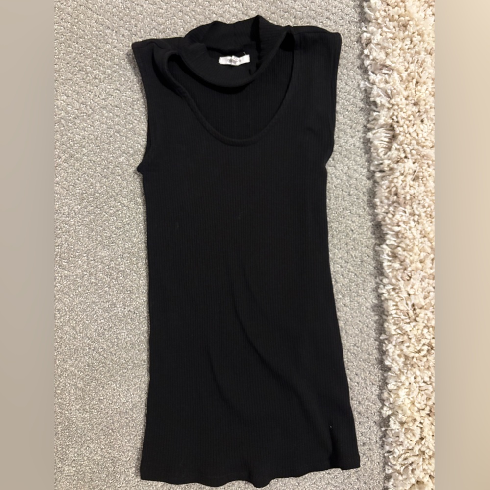 Black Sleeveless Ribbed Top